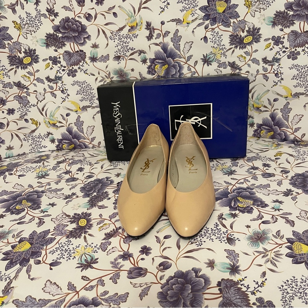 Yves Saint Laurent Women's Cream Heels